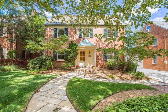 3035 Oliver Street NW