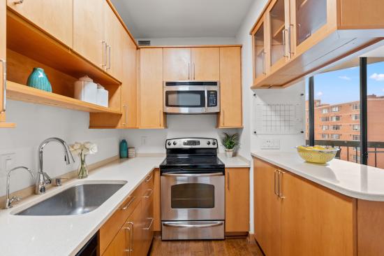 955 26th Street NW Unit 707