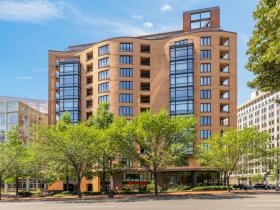 1010 Massachusetts Ave NW, Unit 207