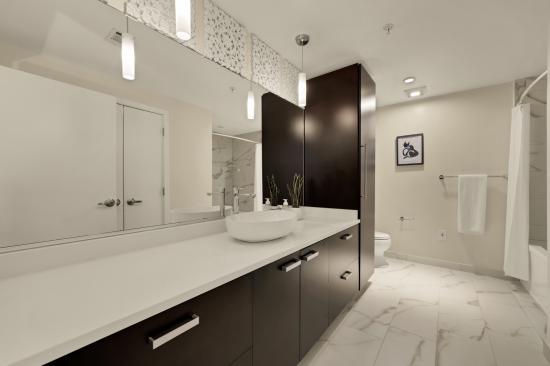 1010 Massachusetts Ave NW, Unit 207  