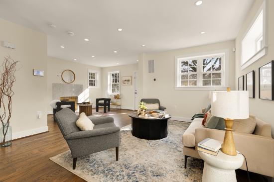 1822 Taylor Street NE