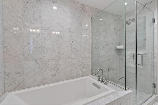 45 Sutton Square SW #1118 