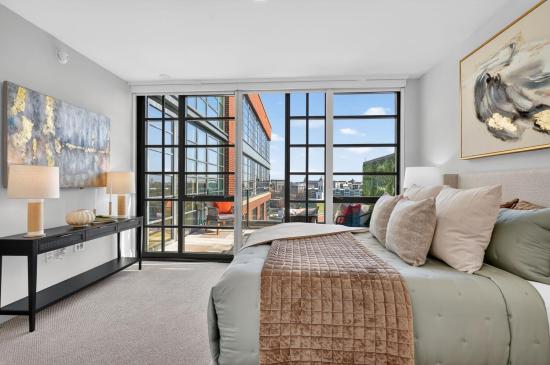 45 Sutton Square SW #1118 