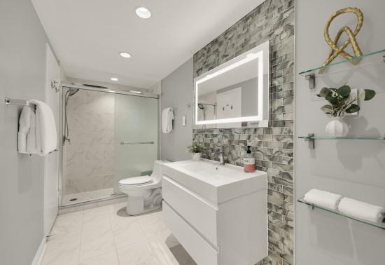 5500 Friendship Blvd unit 1411N 