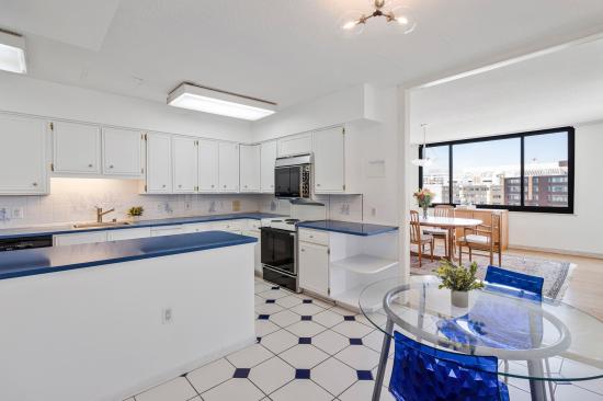 800 25th St NW unit 1002 