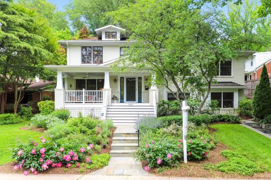 10019 Kensington Parkway  
