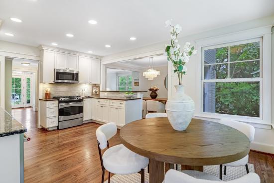 10019 Kensington Parkway  