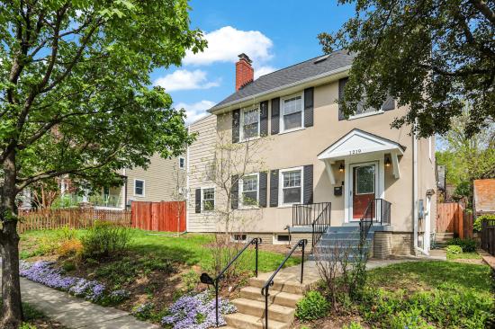 1219 Floral St NW