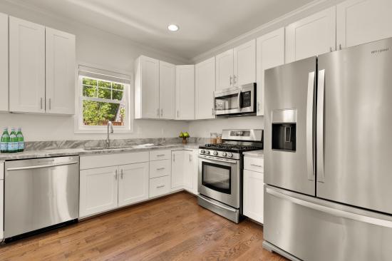 1219 Floral St NW