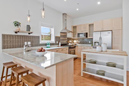 1910 8th Street NW Unit 4  