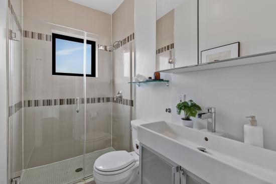 1910 8th Street NW Unit 4  