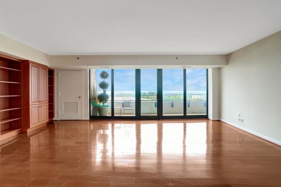 1200 Crystal Drive Unit 912 