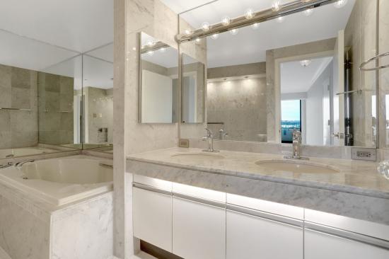 1200 Crystal Drive Unit 912 
